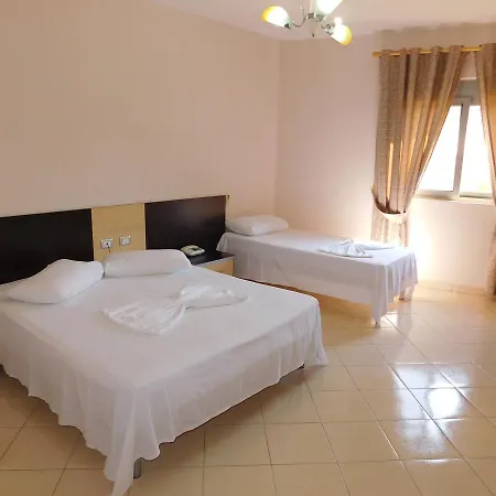 Continental Hotel 3*